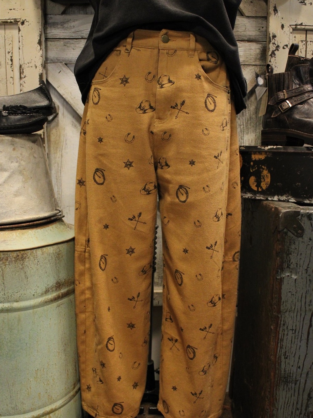NWT Women’s Oddi Carmel Brown Western Print Cotton Cropped Barrel Pants Size S
